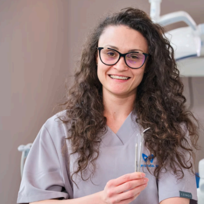 Dr. Raluca Voicu